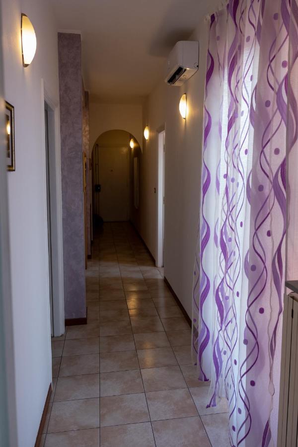 Appartamento Con Tre Camere - Zona Centrale Alessandria Exterior photo